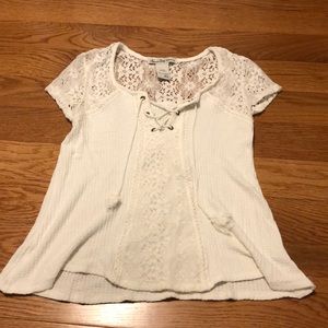 Short sleeve lace white top